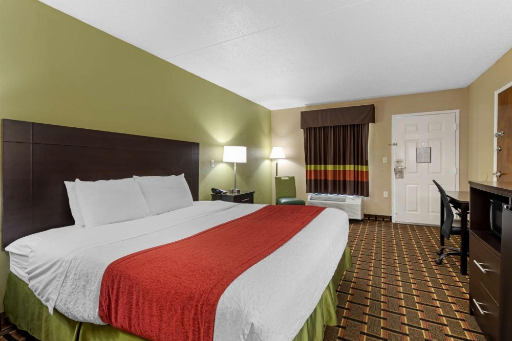 SureStay Hotel by Best Western Lenoir City Main image